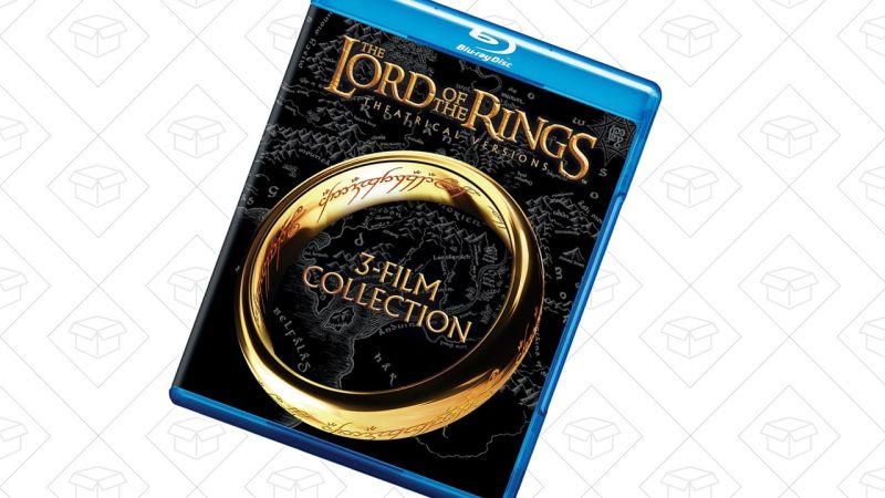 El Señor de los Anillos: La Trilogía | $12 | Amazon
